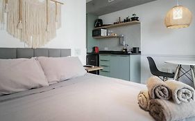 Studio 806 Id Jauaperi